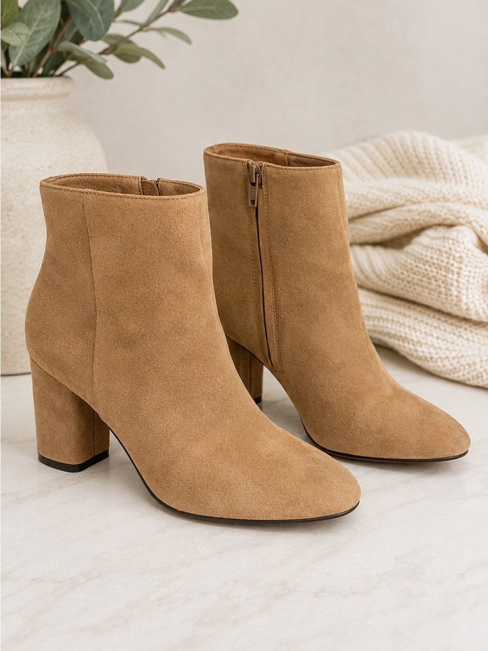 Banana Republic Tan Suede Block Heel Ankle Booties Size 6